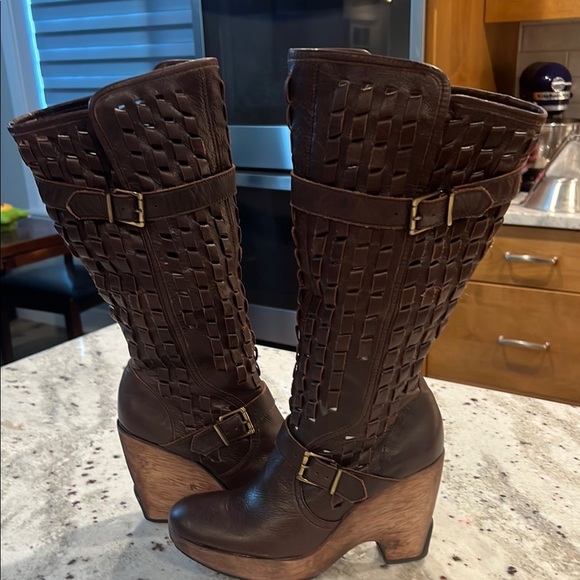 Brown Kenneth Cole Leather Wedge Heel Boots - Picture 1 of 8